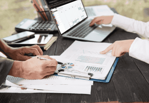Expense reporting in report management software with financial insights and analytics.