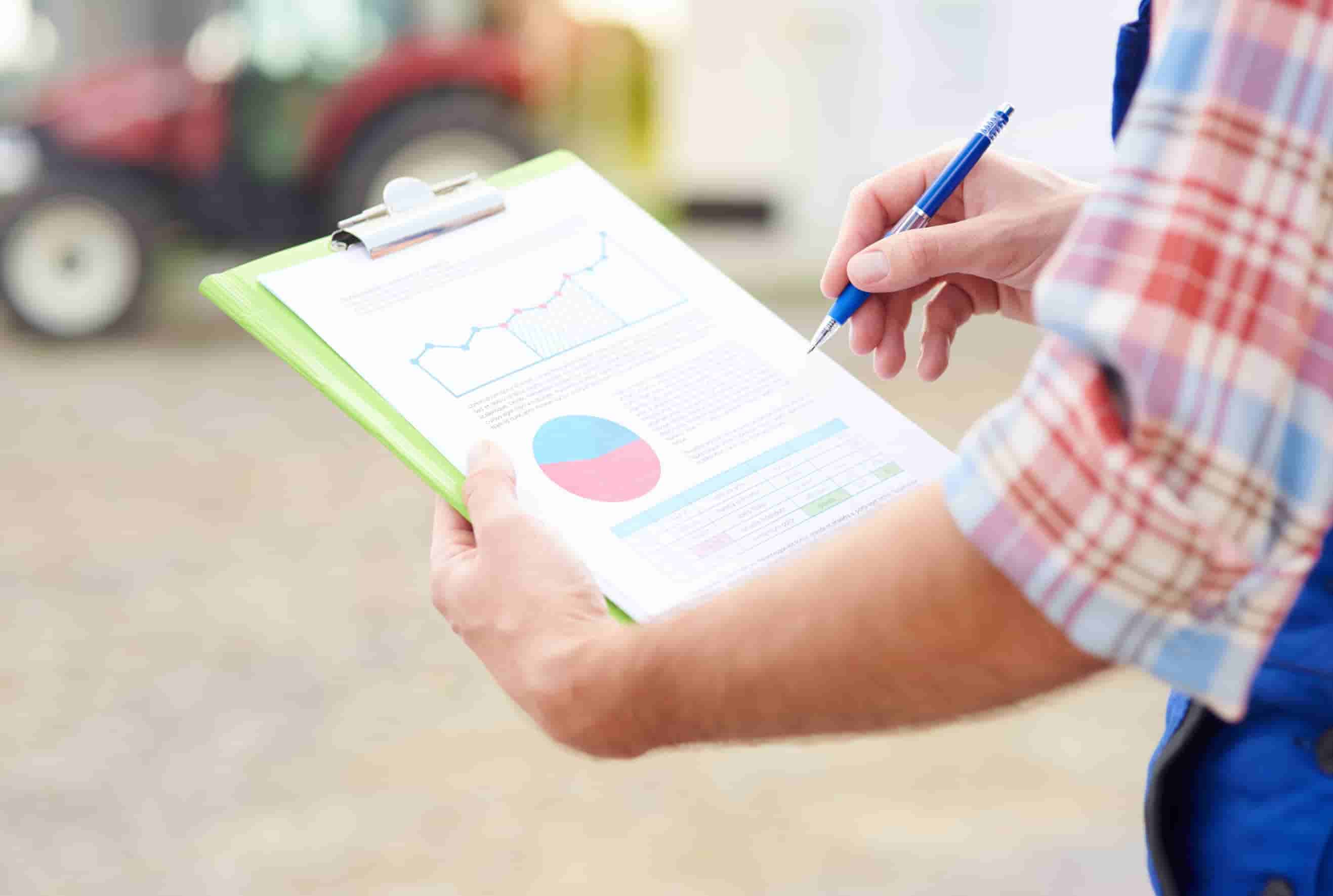 Delivery management performance reporting with delivery summaries, driver activity, and order tracking.