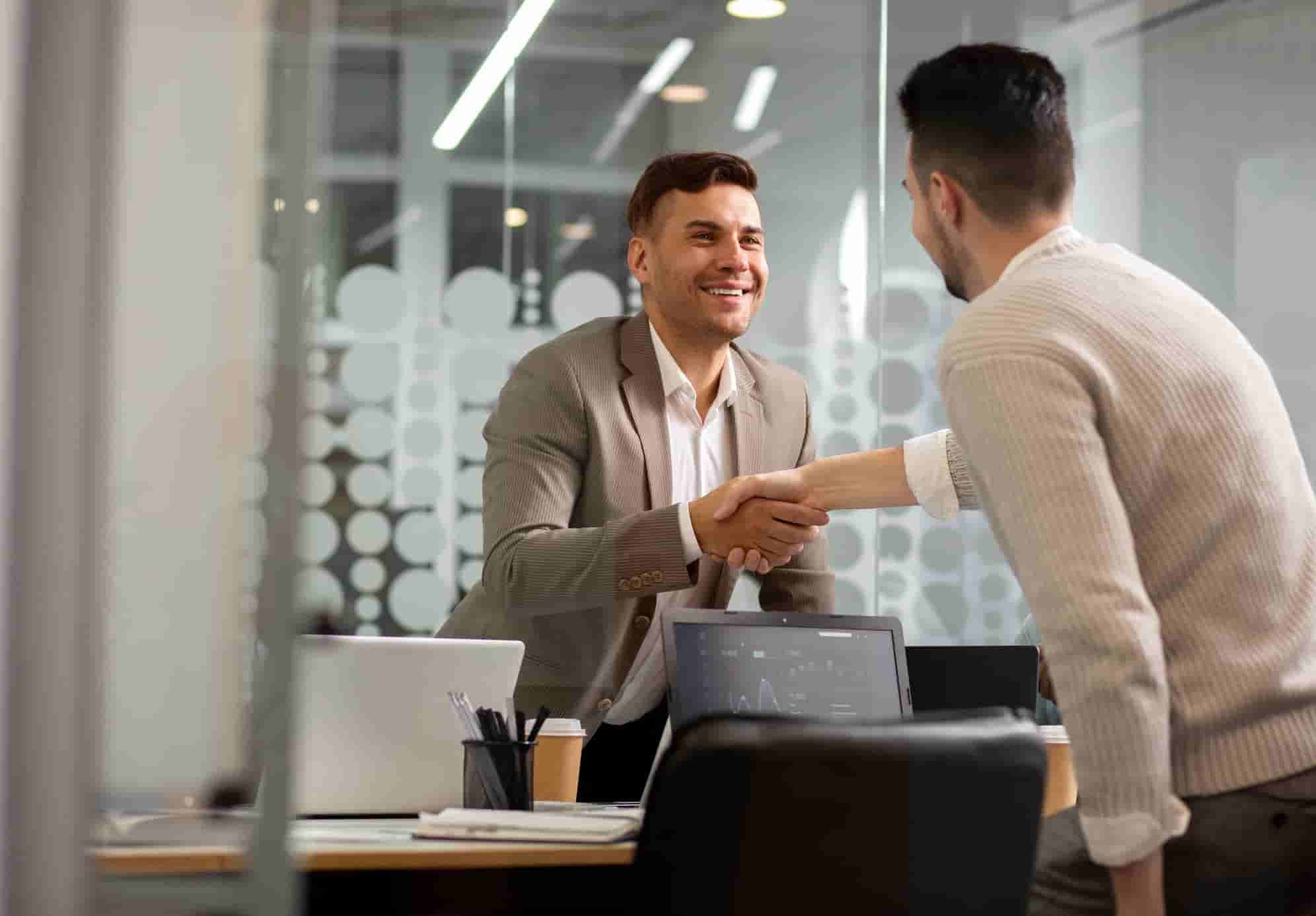 Customer management software with customer groups for organized segmentation and targeted management.