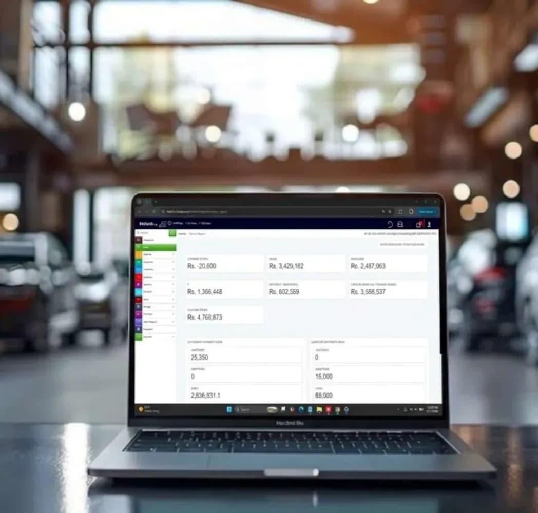 Vehicle Tracking Software showing AI-powered analytics for fleet performance, tracking, and management insights.